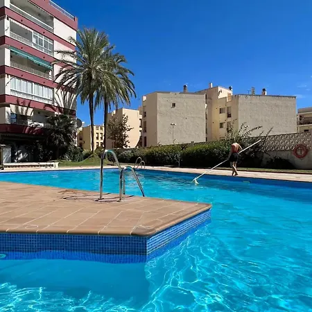 Apartment Cozy Modern With Pool In Nerja