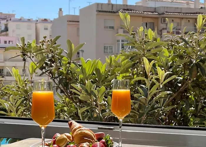 Apartament Cozy Modern With Pool In